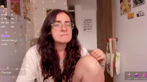 Giggles  online show from 10/25/25, 03:07