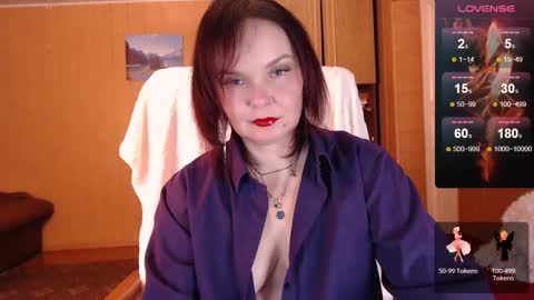 Snapshot of linda_may_ chatting on 01/09/25, 02:33 Lena online show from 01/09/25, 02:33