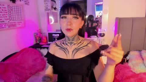 Lindaa maria  online show from 04/02/26, 01:36