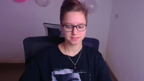 Linda online show from 02/19/25, 06:22