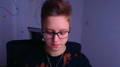 Linda online show from 03/06/25, 12:09