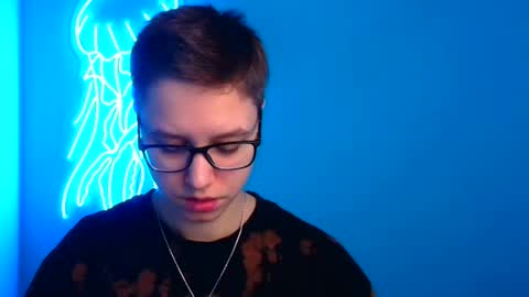 Linda online show from 03/11/25, 06:21