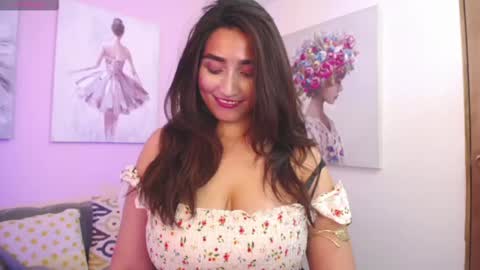 Maria Paula online show from 03/04/25, 03:15