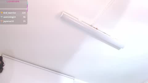 Snapshot of linda_morgan1 chatting on 04/25/26, 01:41 Maria Paula online show from 04/25/26, 01:41