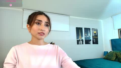 Snapshot of linda_morgan1 chatting on 05/09/26, 12:21 Maria Paula online show from 05/09/26, 12:21