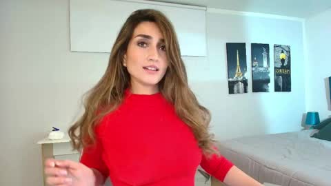 Snapshot of linda_morgan1 chatting on 05/21/26, 12:23 Maria Paula online show from 05/21/26, 12:23