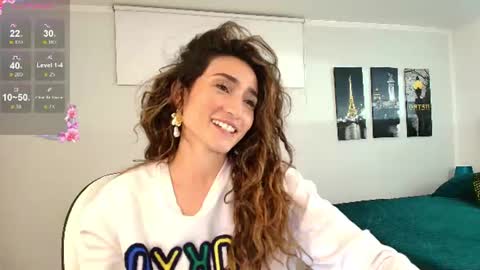 Snapshot of linda_morgan1 chatting on 07/09/26, 10:41 Maria Paula online show from 07/09/26, 10:41