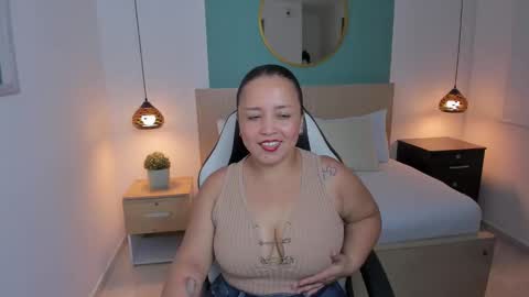 Snapshot of linda_rios_ chatting on 01/02/25, 07:07 L I N D A online show from 01/02/25, 07:07