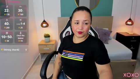 Snapshot of linda_rios_ chatting on 02/14/25, 07:23 L I N D A online show from 02/14/25, 07:23