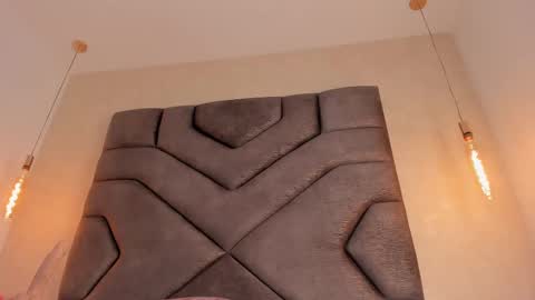 Linda Saenz online show from 02/17/25, 03:09