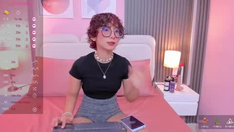 Snapshot of linda_sofi__ chatting on 02/12/25, 08:07 linda_sofi__ online show from 02/12/25, 08:07