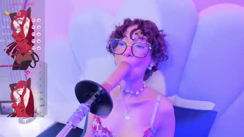 Snapshot of linda_sofi__ chatting on 03/07/25, 11:16 linda_sofi__ online show from 03/07/25, 11:16