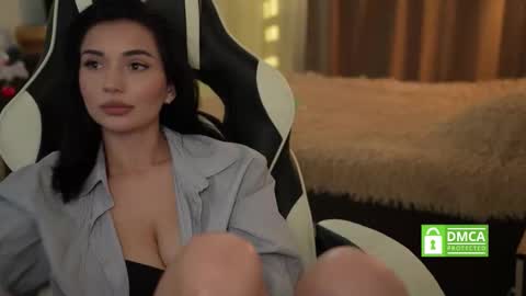 Snapshot of linda_warners chatting on 01/07/26, 08:28 Call me Linda online show from 01/07/26, 08:28