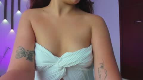 Snapshot of lindaa_natashaa chatting on 03/02/26, 07:10 L I N D A online show from 03/02/26, 07:10