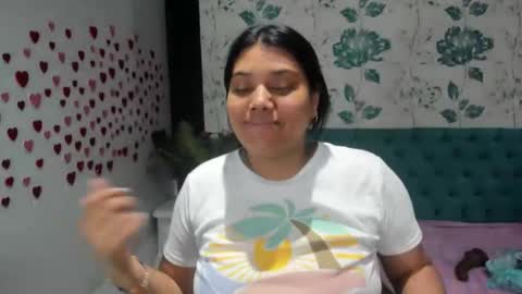 Snapshot of lindabreexlove chatting on 01/27/25, 09:55 online show from 01/27/25, 09:55