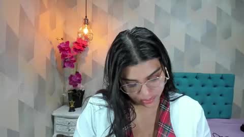 Snapshot of lindabreexlove chatting on 11/14/25, 10:51 online show from 11/14/25, 10:51