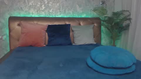 Linda online show from 02/08/26, 02:59