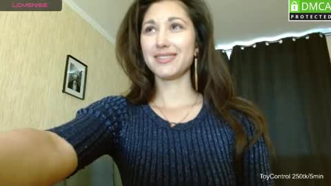 Snapshot of lindaernestine chatting on 05/04/26, 12:01 LindaErnestine online show from 05/04/26, 12:01