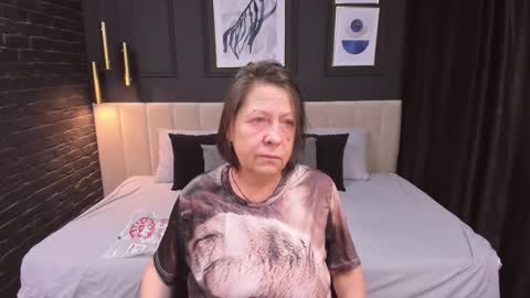 Snapshot of lindahottie chatting on 02/24/26, 05:16 Linda online show from 02/24/26, 05:16