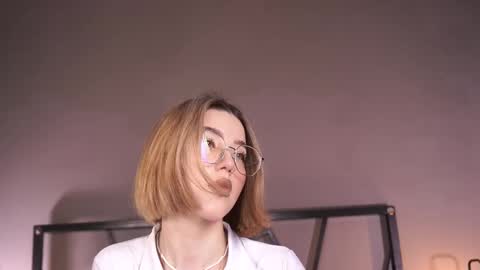 your Linda is back online show from 02/11/25, 05:16