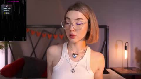 your Linda is back online show from 03/06/25, 08:19