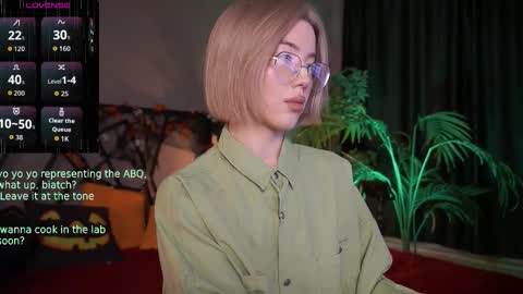 your Linda is back online show from 10/27/25, 04:16