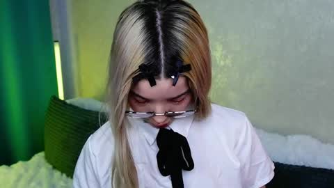 Snapshot of lindathackerr chatting on 05/02/26, 04:28 Linda online show from 05/02/26, 04:28