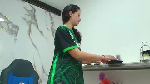  Lindsey  online show from 02/13/26, 11:17