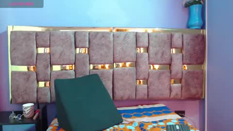 Snapshot of ling_ling24 chatting on 03/05/25, 08:54 ling ling24 online show from 03/05/25, 08:54