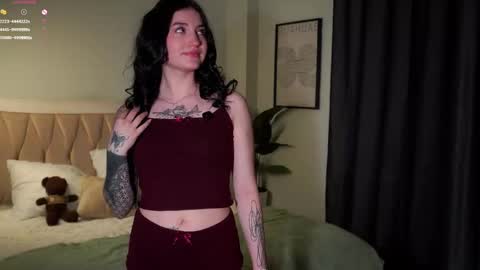 Leana online show from 04/30/26, 01:45