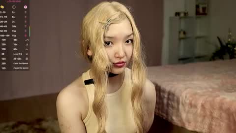 Linh -   online show from 05/08/26, 09:09