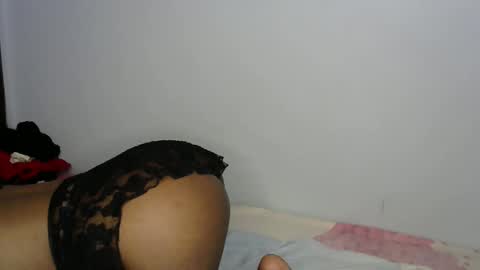 Linniecarol online show from 11/05/25, 03:45
