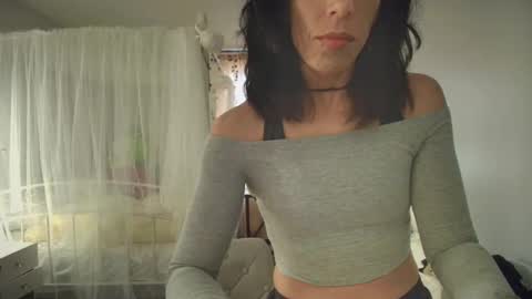 linuxgirlsudosu online show from 11/21/25, 02:38