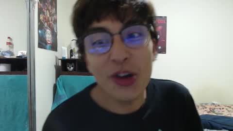 Snapshot of linxvy chatting on 10/17/25, 12:58 linxvy online show from 10/17/25, 12:58
