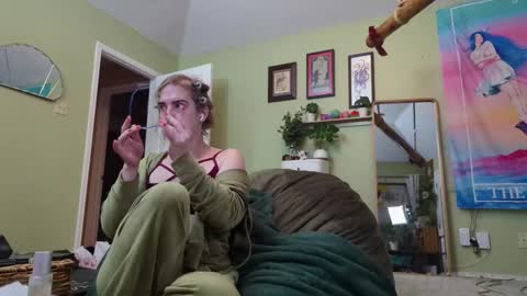 Snapshot of linzy19 chatting on 01/06/26, 10:41 Linzy19 online show from 01/06/26, 10:41