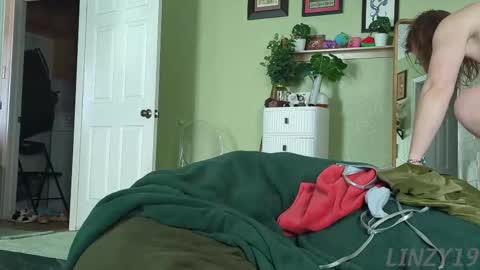 Snapshot of linzy19 chatting on 01/07/26, 07:27 Linzy19 online show from 01/07/26, 07:27