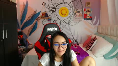 LinzyBaner online show from 02/14/25, 12:19