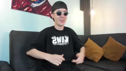 Snapshot of lio_____ chatting on 02/10/26, 03:32 Lio online show from 02/10/26, 03:32