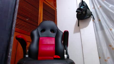 Snapshot of lion_grr chatting on 12/07/24, 11:23 lion_grr online show from 12/07/24, 11:23