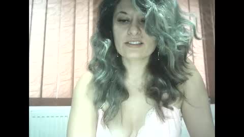 lionessmom online show from 12/01/25, 06:29