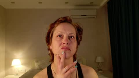 Liora Weiss online show from 04/01/26, 09:32