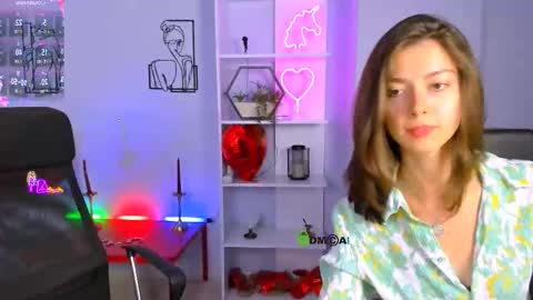 lira li online show from 09/19/25, 12:39