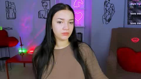 lira li online show from 10/11/25, 12:15