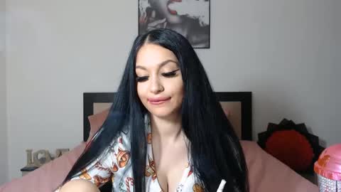 Snapshot of lisa104739 chatting on 12/02/24, 12:41 Lisa online show from 12/02/24, 12:41