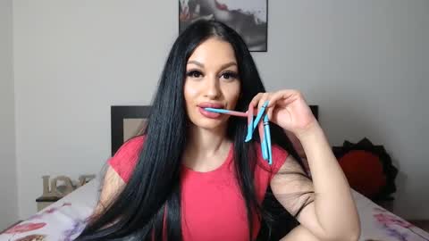 Snapshot of lisa104739 chatting on 12/04/24, 09:24 Lisa online show from 12/04/24, 09:24