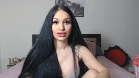 Snapshot of lisa104739 chatting on 12/20/24, 01:14 Lisa online show from 12/20/24, 01:14