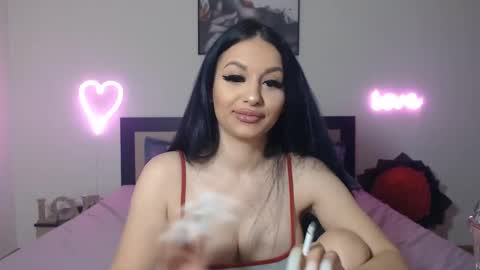 Snapshot of lisa104739 chatting on 01/08/25, 09:01 Lisa online show from 01/08/25, 09:01