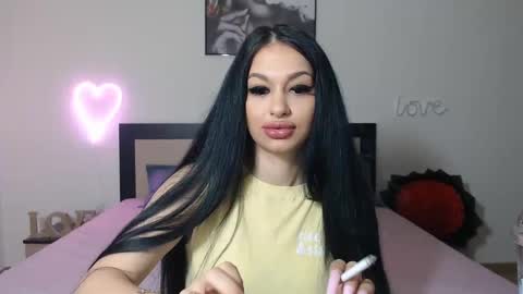 Snapshot of lisa104739 chatting on 02/23/25, 12:08 Lisa online show from 02/23/25, 12:08