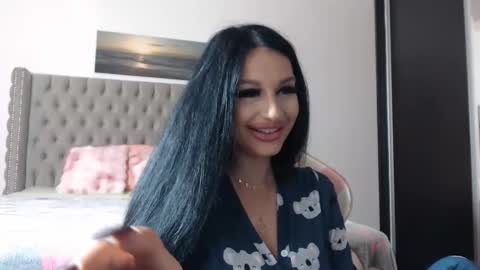 Snapshot of lisa104739 chatting on 10/18/25, 07:47 Lisa online show from 10/18/25, 07:47