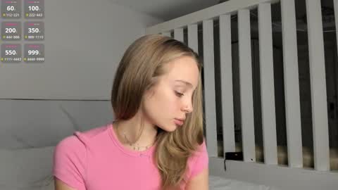 Snapshot of lisa_babymetal chatting on 11/16/25, 04:01 Lisa online show from 11/16/25, 04:01